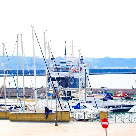 Piazza A Mare