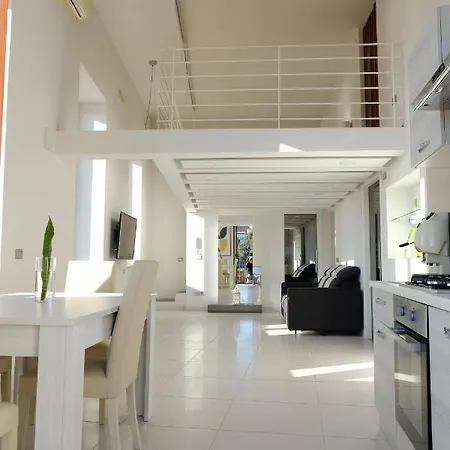 Apartment Piazza A Mare